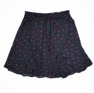 Jun & Ivy Black Elastic Waistband Skirt With Red Lips and Hearts All Over Print